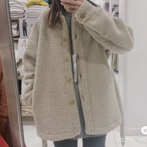 Uniqlo ivory Teddy jacket
